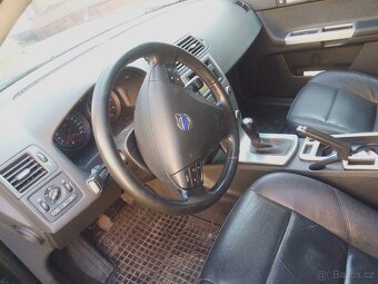 Prodám Volvo v50 - 2