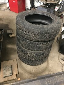 ZIMNÍ PNEU DUNLOP 195/65 R15 - 2