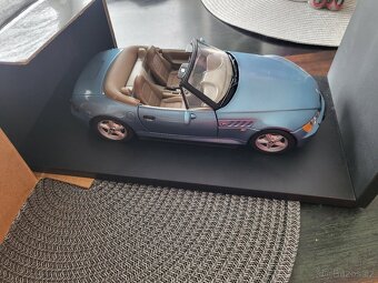 Prodam BMW agend 007 limitka 1:18 - 2