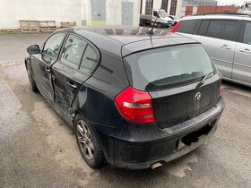 Bmw 116 i E83 dily z havarovaného vozu. - 2