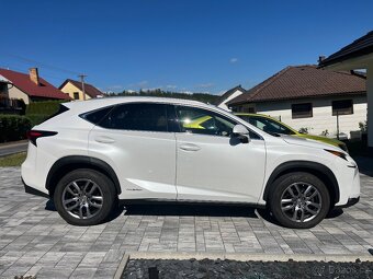 Lexus NX300h, 4x4, luxusní výbava, světlá kůže, odpočet DPH - 2