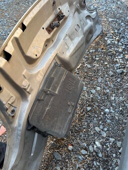 Renault Trafic kapota - 2