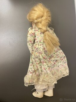 Panenka s porcelánovou hlavou - 2