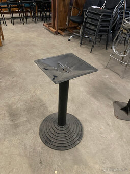 Stolová podnož černá - 2