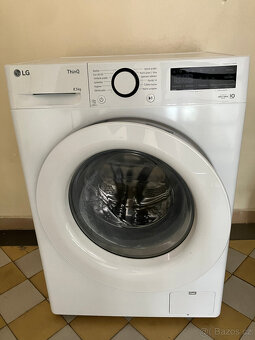 prodám úzkou pračku LG - 2