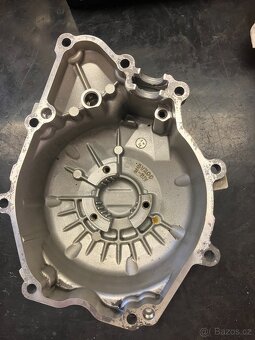 YAMAHA FZ6-S FAZER 2007   VÍKO KL. SKŘÍNĚ, KRYT OL. ČERPADLA - 2