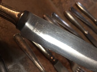 Příbory vidličky a nože postříbřené... puncované 12 x 12 - 2