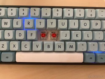 Custom mechanická klávesnice - 2