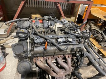AUDI, ŠKODA, VW 1.6FSI 85KW BLF - KOMPLETNÍ MOTOR 180 000KM - 2