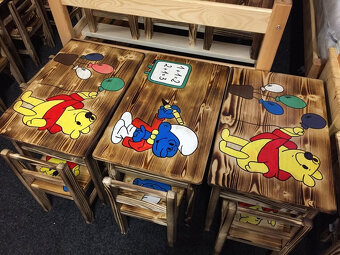 Barevný dětský stoleček - 2