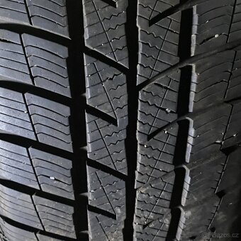 Zimní pneu 205/55 R17 95V XL Barum 7,5-8mm - 2