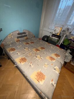 manželska postel čalouněná - 2