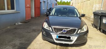 Volvo XC60 2,4D,129kw - 2