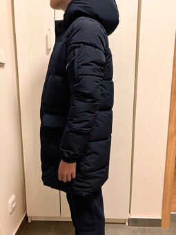 Nova bunda vel. 11-12 let - 2