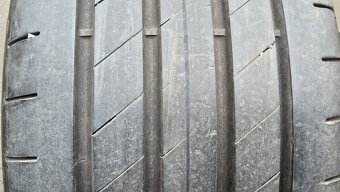 Letní pneumatika 235/40/19 Good Year - 2