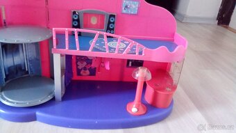 Domeček pro panenky - 2