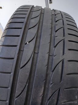 BRIDGESTONE 235/40 r 19 96 Y. - 2