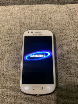 Samsung Galaxy S3 mini GT- I8200 - 2