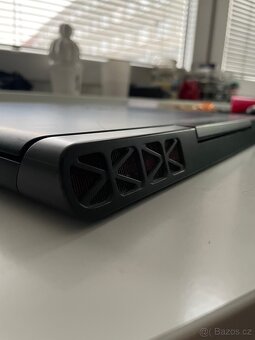 Herní notebook Dell inspiron 15 7000 - 2