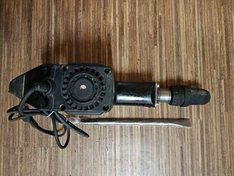 Bourací kladivo SDS max - 2