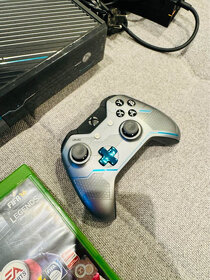 Microsoft Xbox One 1TB Limited Edition Halo - 2