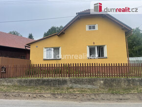 Prodej bývalé zemědělské usedlosti v obci Moraveč, okres Pel - 2