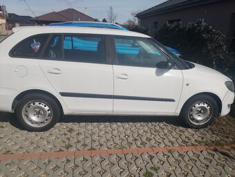 Prodám škodu fabia na náhradní díly - 2