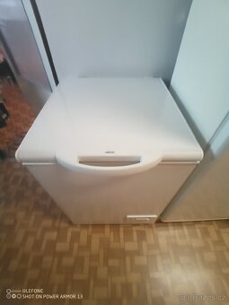 Prodám pultový mrazák Zanussi
Spěchá. - 2
