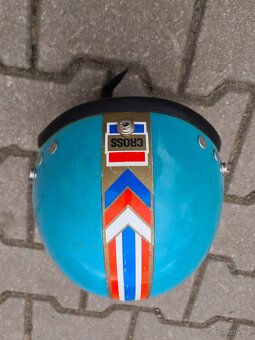Retro helma cassida - 2
