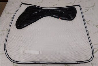 Podsedlová dečka drezurní Acavallo 3D Memory Foam Grip Gel - 2