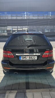 Mercedes B180 - 2