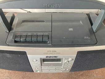 Přehrávač SONY - funkční rádio, magnetofon i CD - 2