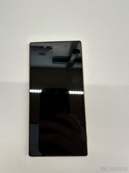 Sony Xperia Z5 – zlatá, funkční, poškozený zadní kryt - 2