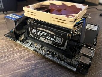 ASRock DeskMini X300 + Samsung Odyssey G65B - 2