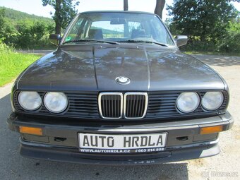 BMW E30 320i 6V Coupe 12/1985 1.majitel 117tis.km serv.kniha - 2