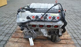 Motor Mercedes-Benz C-Klasse W204 AMG C63 V8 - 2