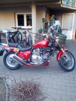 Honda Supermagna VF700C - 2
