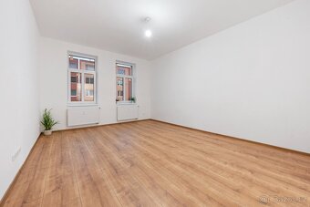 LUXUSNÍ NOVÝ Byt 2+1 70m2 Židlochovice-centrum; 3 metrové st - 2