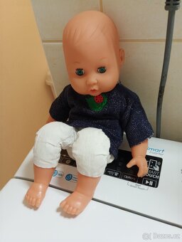 Retro mrkací panenka - 2