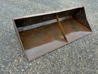 Čelní lopata UNC, Locust - 2