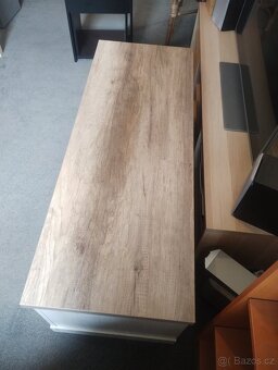 Televizní stolek - 2