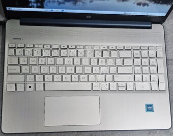 Notebook HP stříbrný/modrý - 2