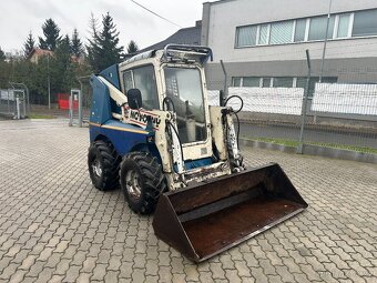 Smykový nakladač Novotný Bobek B861 - 2