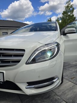 Mercedes Benz B180 W246 automat 2014 - 2