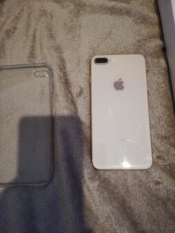 iPhone 8 Plus 64GB Apple Watch SE - 2