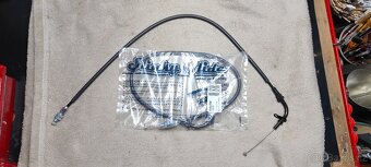 Suzuki SV1000N lanka plynu - 2