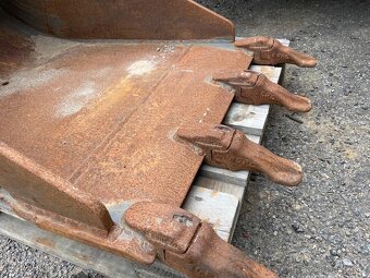 Lopata S40 Volvo - 2