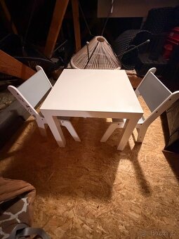 Dětský stůl s židličkami - 2