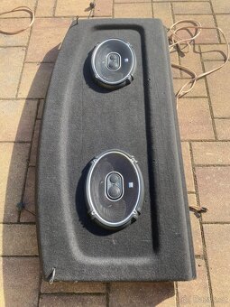 Plato Golf V + repraky JBL GTO938 - 2