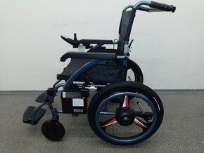 ODLEHČENÝ ELEKTRICKÝ SKLÁDACÍ INVALIDNÍ VOZÍK - 2